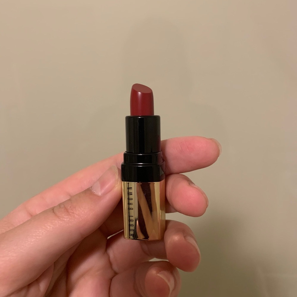 Bobbi Brown lipstick